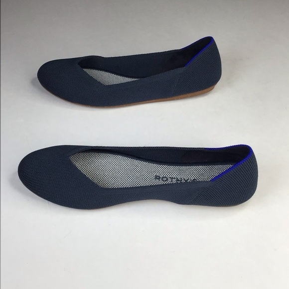Rothy's The Flat in Navy Size 8. - Picture 7 of 10